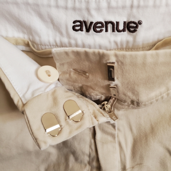 Avenue Women's 20A Capris Khaki Pants - Picture 4 of 7